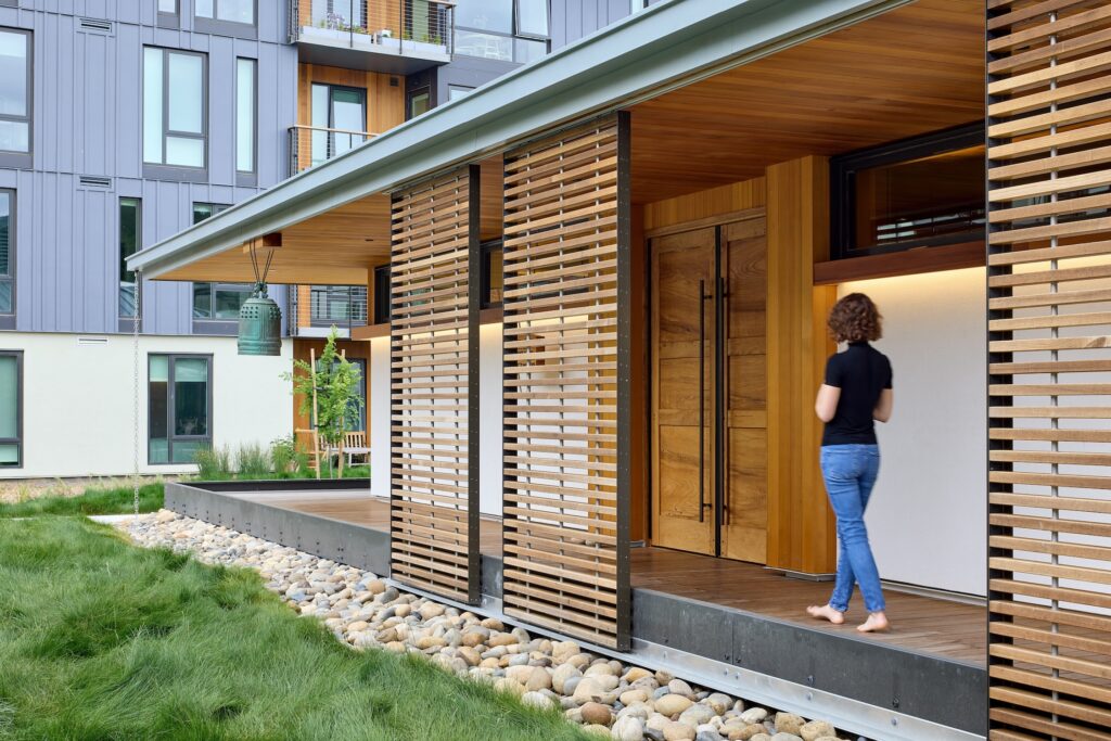 Zendo Entrance